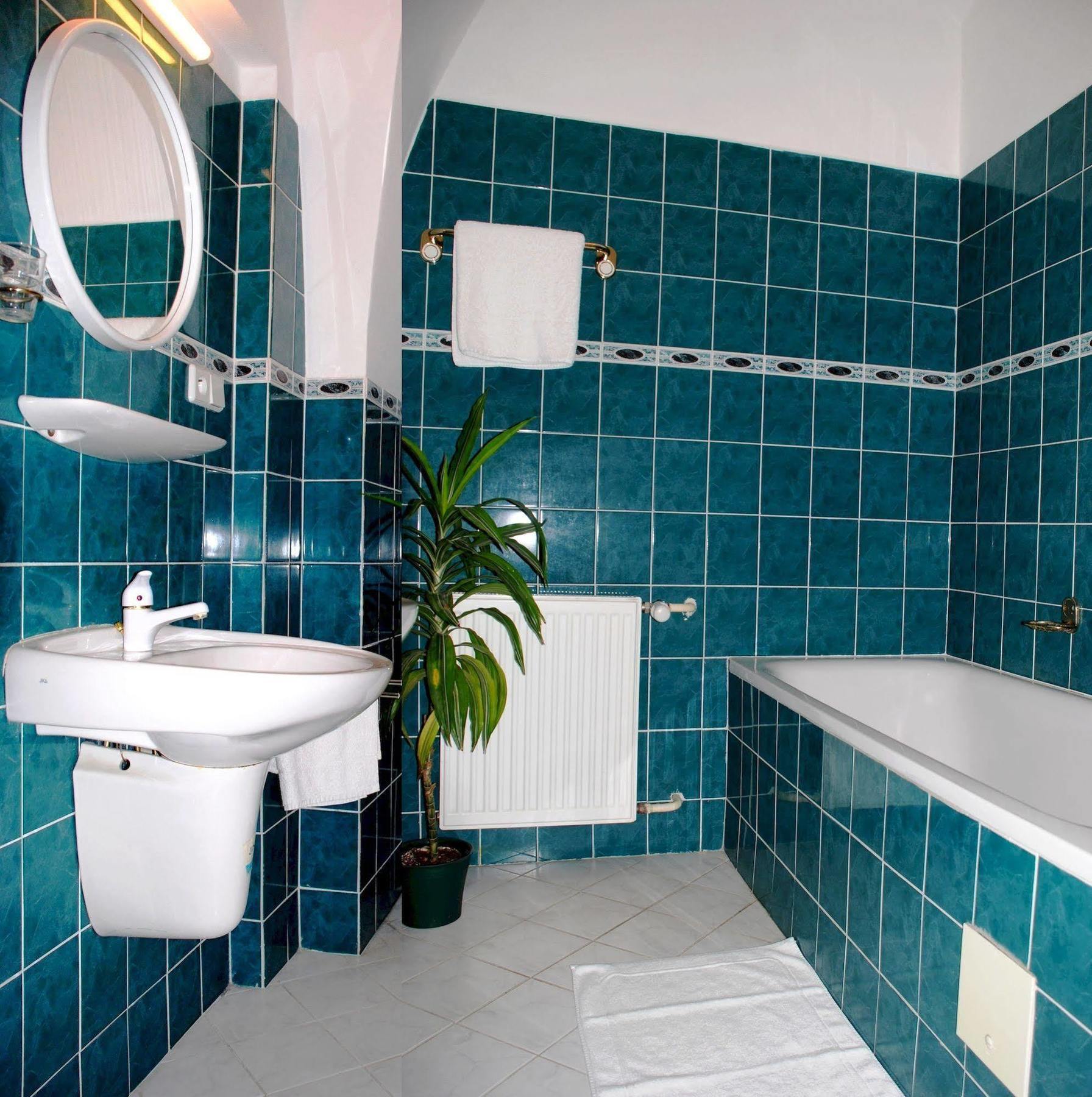 Hotel Zlaty Kohout Mlada Boleslav Bagian luar foto
